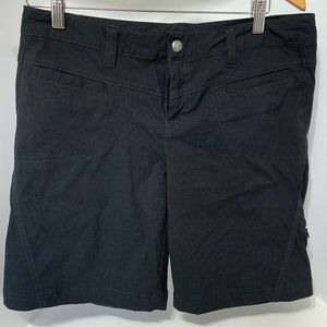 Athleta Dipper Bermuda Hiking Shorts size 10.